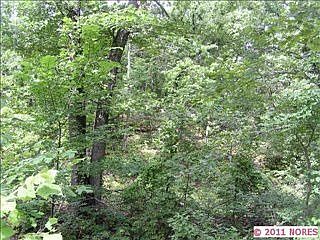 3rd image of 15610 Linda Ln