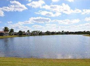 2588 Mayfair Ln, Weston, FL 33327