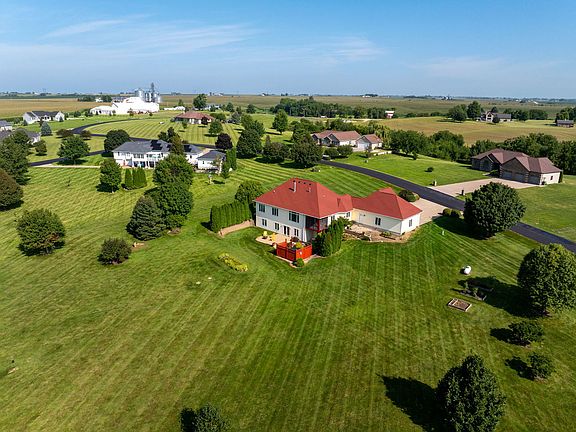 3rd image of 516 Randy Dr