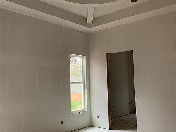 5th image of 346 Newburn Ln