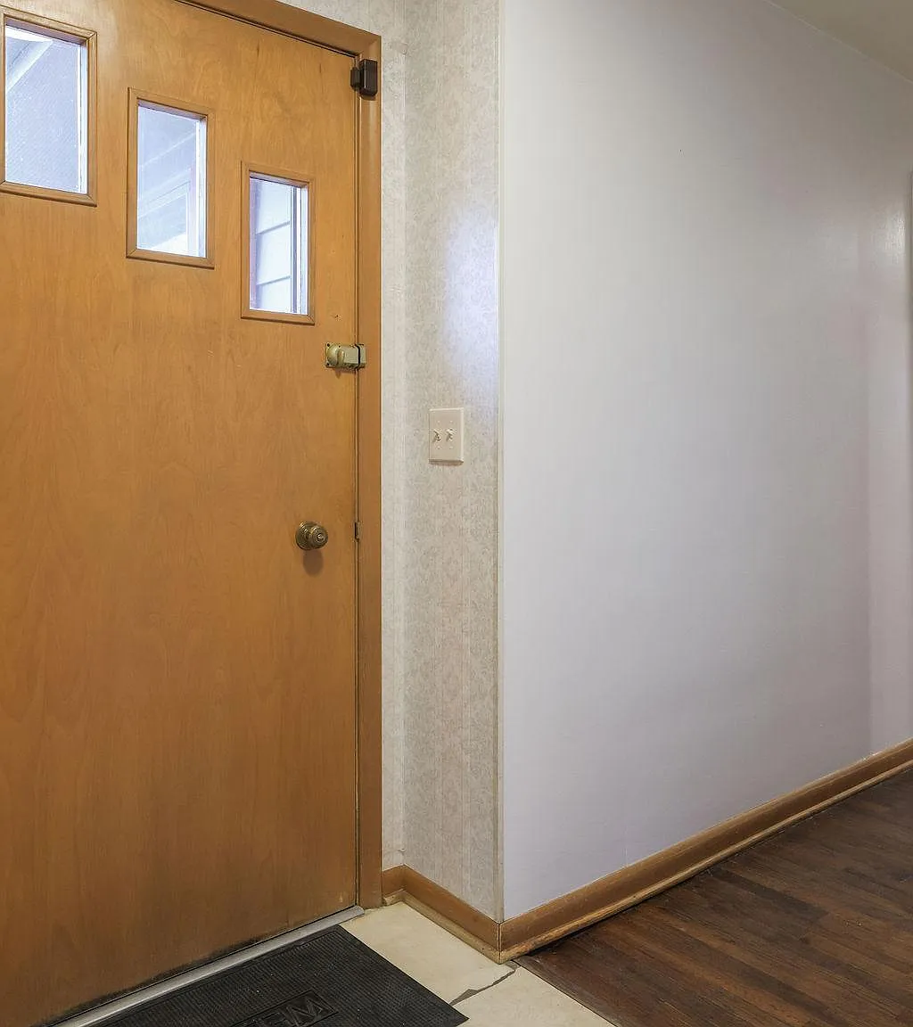 3 bed, 1612 sqft, $2,350 — Photo 4