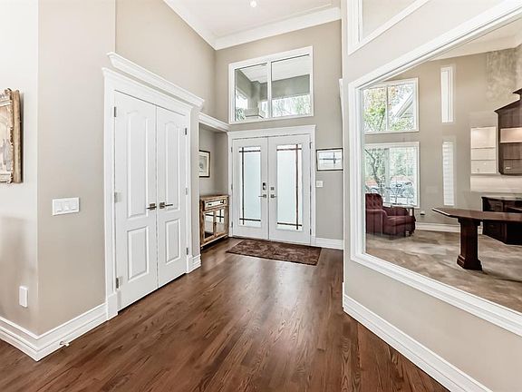 5th image of 148 E Scenic Ridge Cres NW