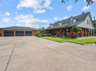 11714 Cedar Gully Rd, Beach City, TX 77523
