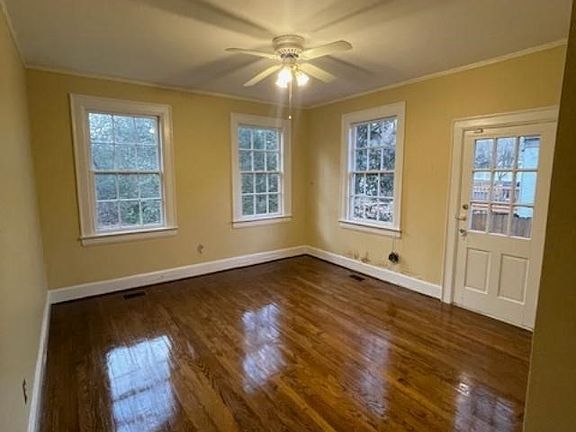 5th image of 3418 Wellington Rd