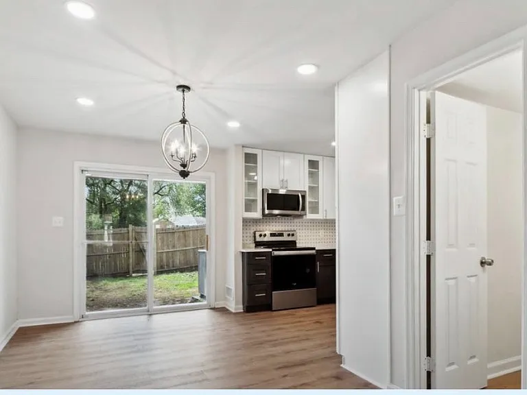 9261 Byrd Dr — Photo 5
