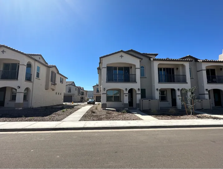 4118 E Pinto Dr — Photo 1