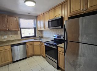 7320.5 N Ridge Ave #2W, Chicago, IL 60645