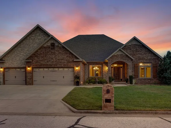 910 W Lorenza Drive, Nixa, MO 65714