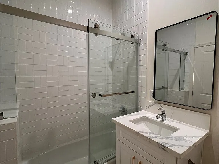 424 Concord Ave #1 — Photo 9