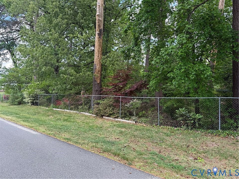 2nd image of 5315 Hill Dr