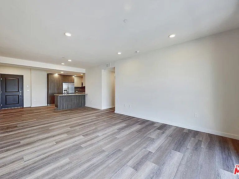 1070 S Bedford St #205 — Photo 3