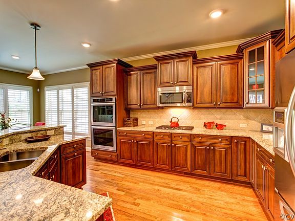 4th image of 11968 Montfort Cir #33