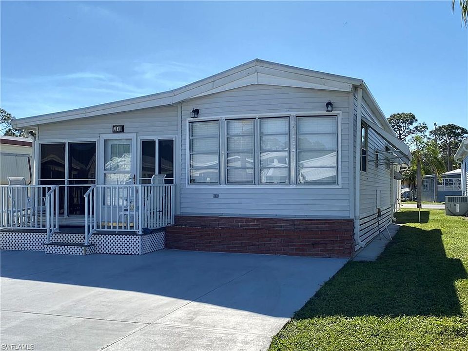 1st image of 30 La Fonda Ln