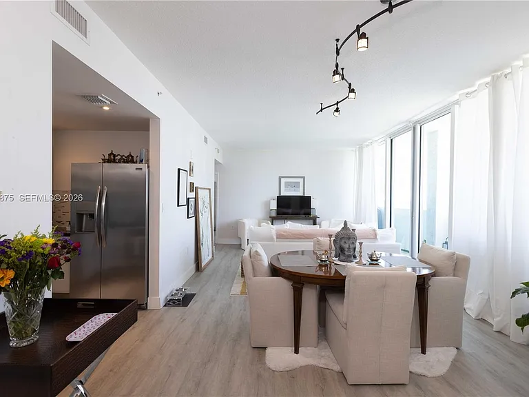 6580 Indian Creek Dr #310 — Photo 6