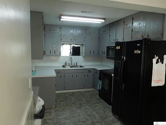 4th image of 2702 Van Buren St