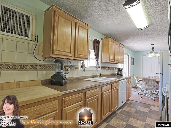 3rd image of 6641 Henderson Creek Pl