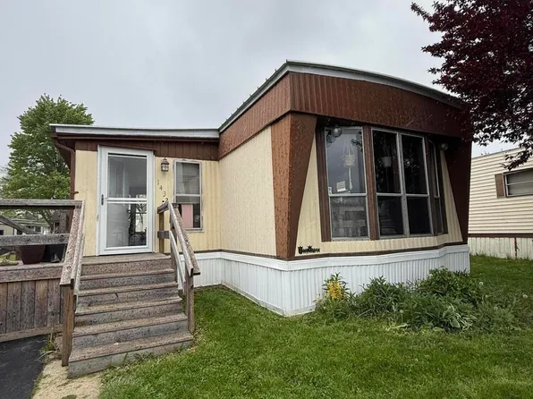1432 Huntington Dr, Findlay, OH 45840