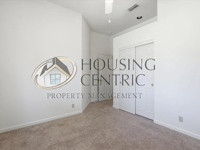 108 Pembury Way — Photo 31