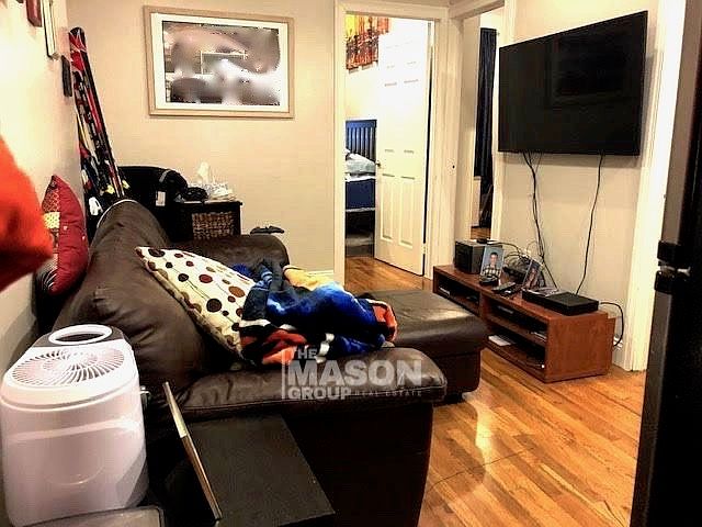 1st image of 70 W 109th St APT 22