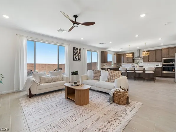 10204 Mystic Falls Dr, Las Vegas, NV 89141