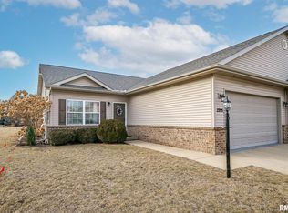 2205 W Geneva Rd, Peoria, IL 61615