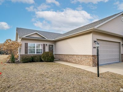 2205 W Geneva Rd, Peoria, IL, 61615