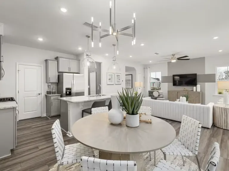 2202 Seacoast Ave — Photo 2