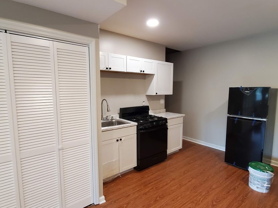 1st image of 1072 Hupps Hill Ln