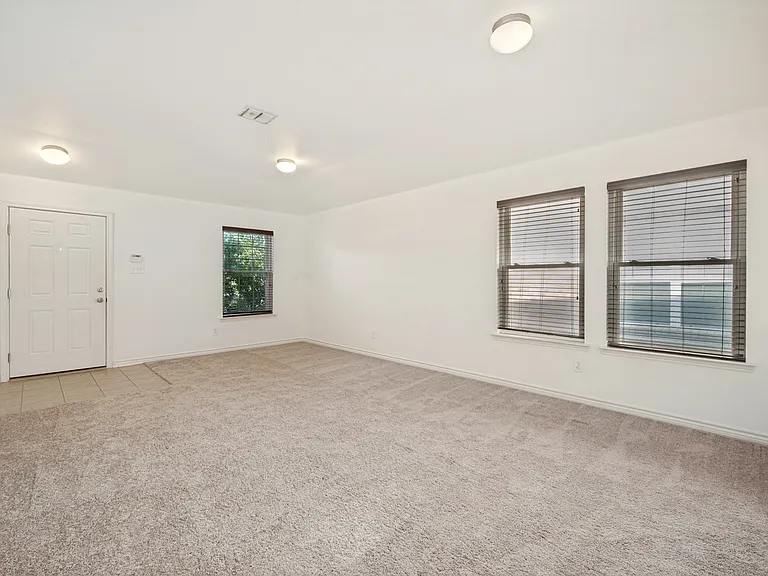2683 Lake Ridge Dr — Photo 6