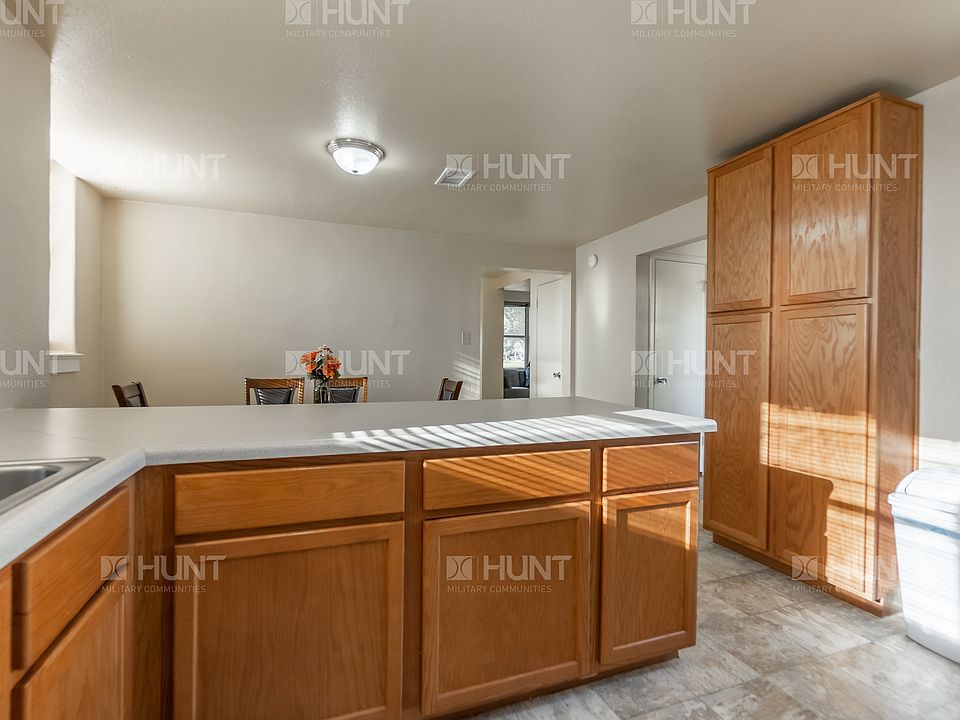1st image of 3B H St E Building 922B