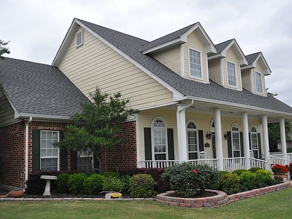 2nd image of 676 Brookglen Ct
