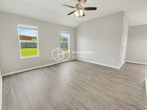 3rd image of 681 Deerwood Dr