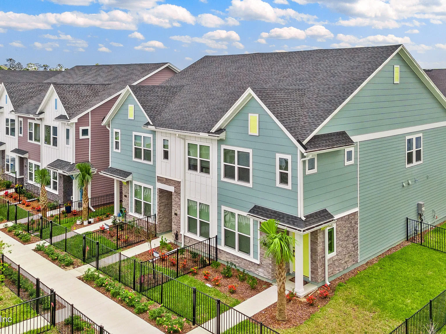 2 bed, 2.5 bath, 1412 sqft, $2,295 — Photo 4