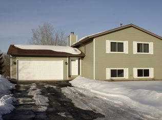 6710 Chamberlain Rd, Woodbury, MN 55125