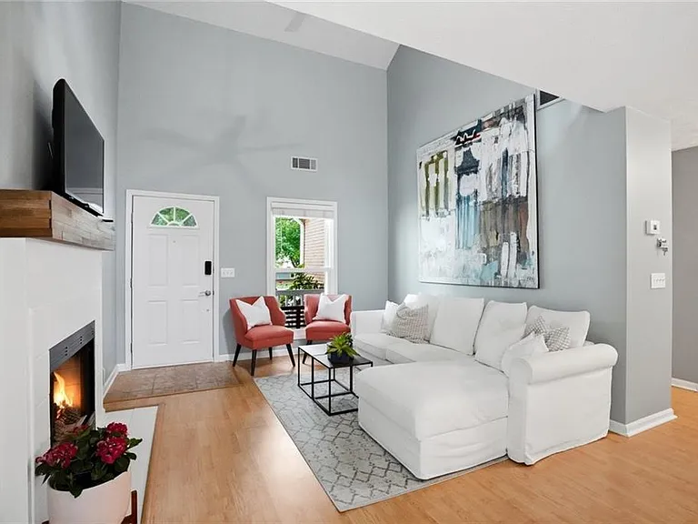 430 Feyston Ct — Photo 6