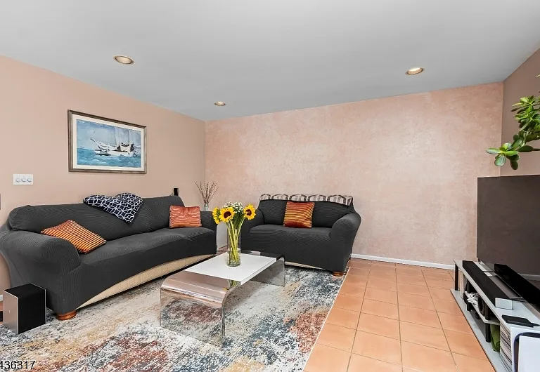 21 Edgefield Dr — Photo 12