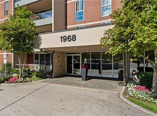 1968 Main St W #1103, Hamilton, ON L8S 1J7