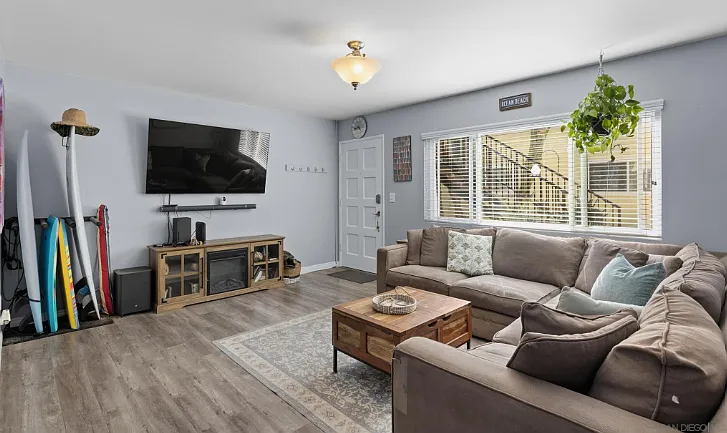 2 bed, 850 sqft, $4,000 — Photo 4