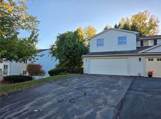 31 Belinda Cres, Fairport, NY 14450