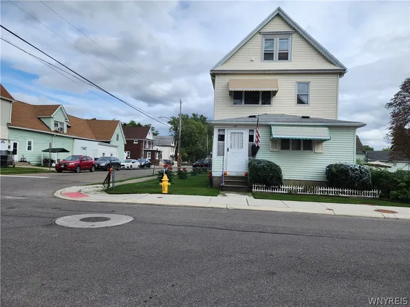 186 Center St, Lackawanna, NY 14218