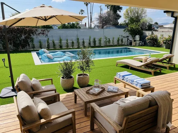 7809 McNulty Ave, Winnetka, CA 91306