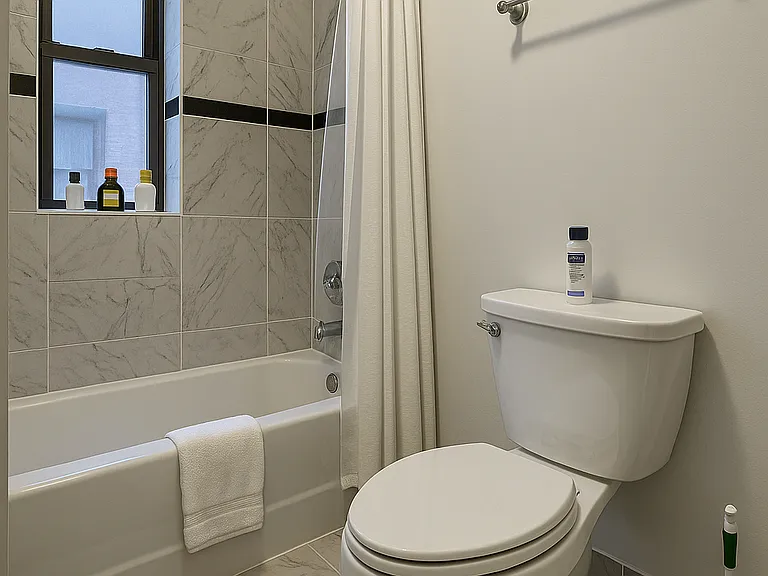106 Norfolk St #18 — Photo 4