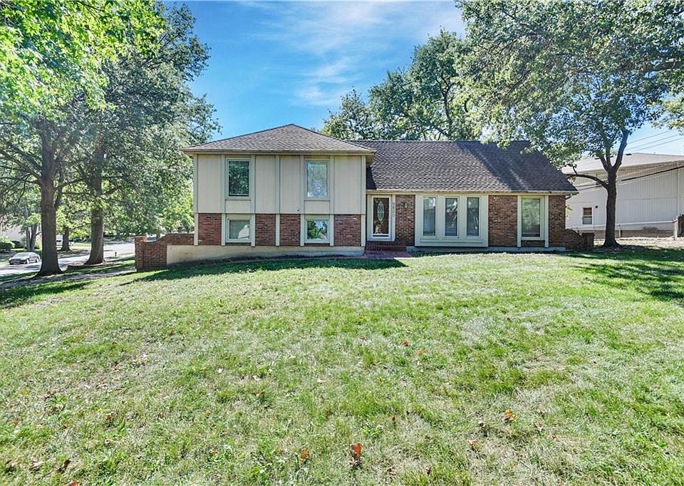 9800 Wedd Dr, Overland Park, KS 66212 | Zillow