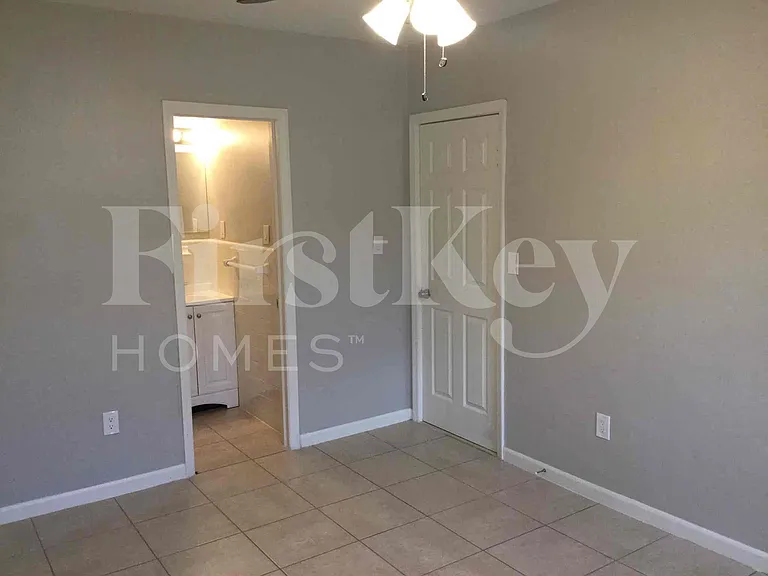 980 NW 182nd St — Photo 17
