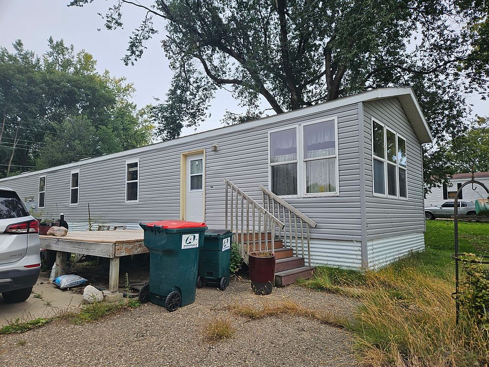 1st image of 6711 Meadowbrook St SE