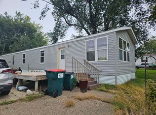 6711 Meadowbrook St SE, Rochester, MN 55904
