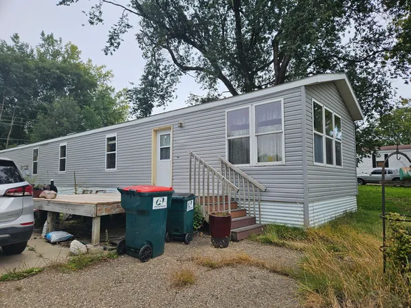 6711 Meadowbrook St SE, Rochester, MN 55904