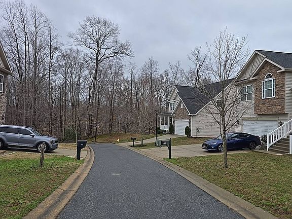 5th image of 344 Majestic Ln