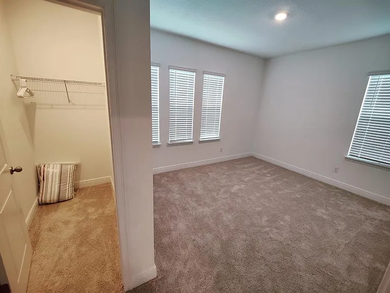 7703 Nemours Pkwy — Photo 16