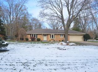 7814 W Sunnyvale Rd, Mequon, WI 53097
